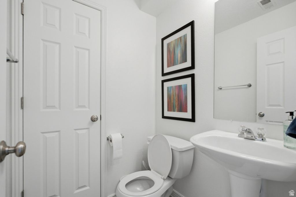 Image 13 of property listing at 3155 S HIDDEN VALLEY DR #192, St. George, UT 84790