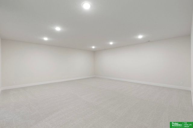 8612 Reed Street, Papillion, NE 68046