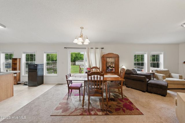 138 Swains Lane, Barco, NC 27917