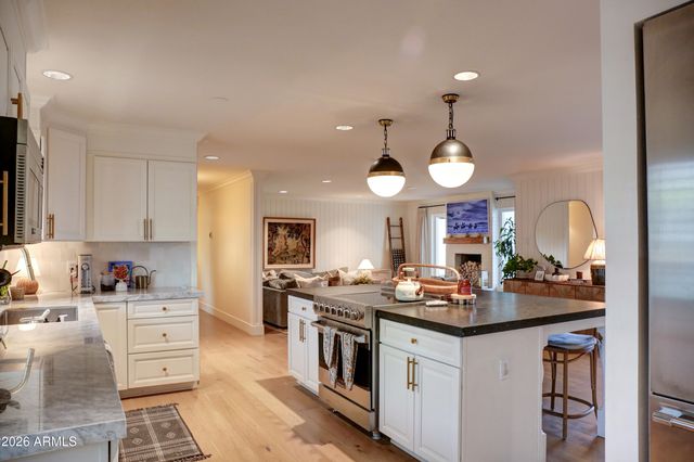 4029 E PATRICIA JANE Drive, Phoenix, AZ 85018