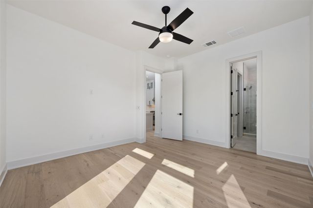 4010 Valley View RD 1B, Austin, TX 78704