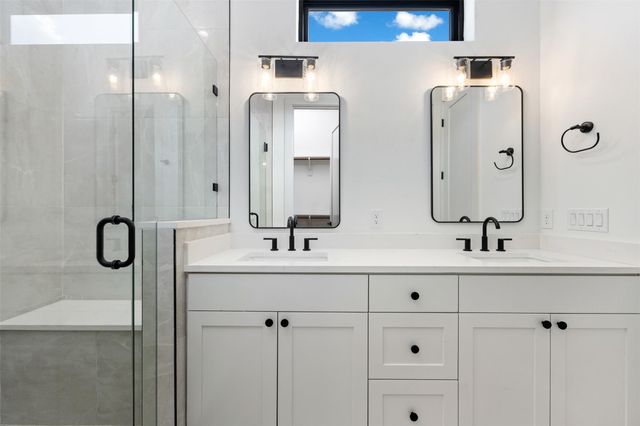 4010 Valley View RD 1B, Austin, TX 78704