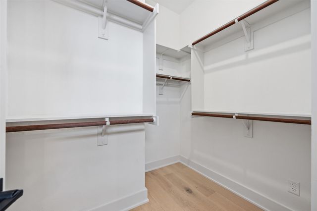 4010 Valley View RD 1B, Austin, TX 78704