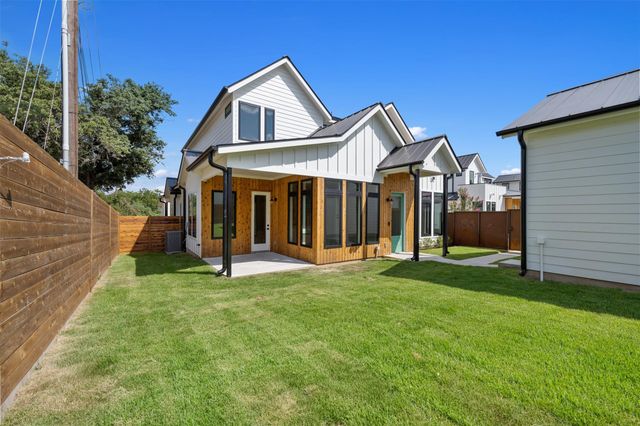 4010 Valley View RD 1B, Austin, TX 78704