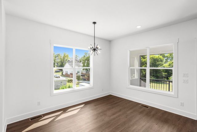 2213 18th Ave, N, Nashville, TN 37208
