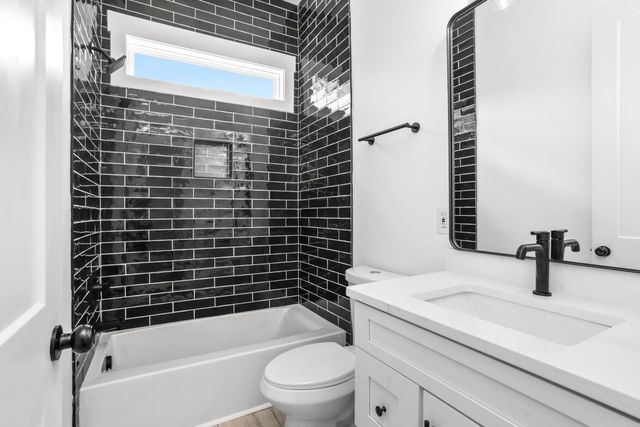 2213 18th Ave, N, Nashville, TN 37208