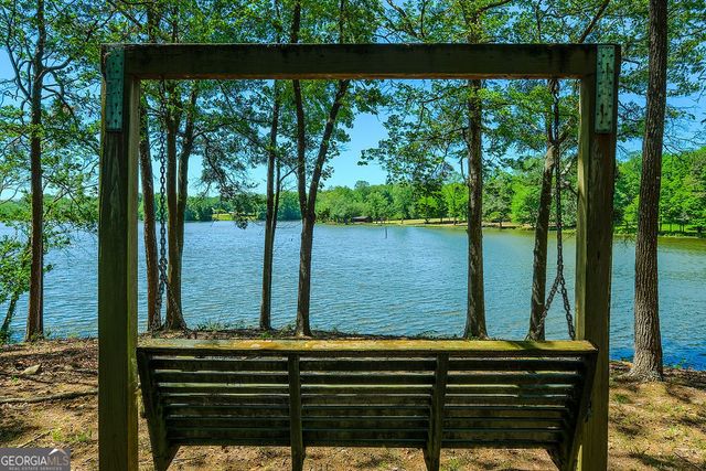 838 Buford Carey Road, Hull, GA 30646