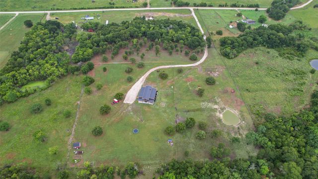 9924 NW County Road 2221, Barry, TX 75102