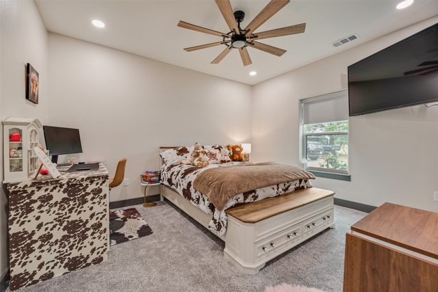 9924 NW County Road 2221, Barry, TX 75102