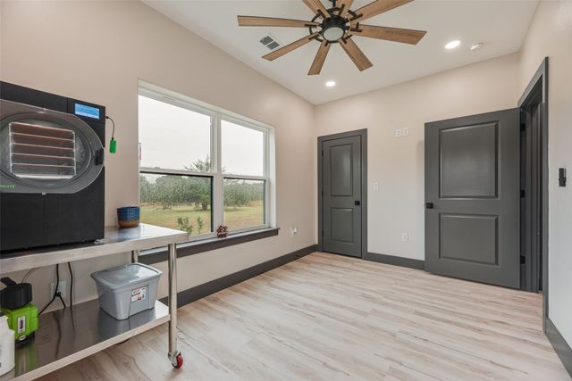 9924 NW County Road 2221, Barry, TX 75102