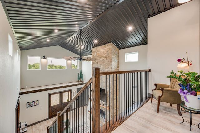 9924 NW County Road 2221, Barry, TX 75102