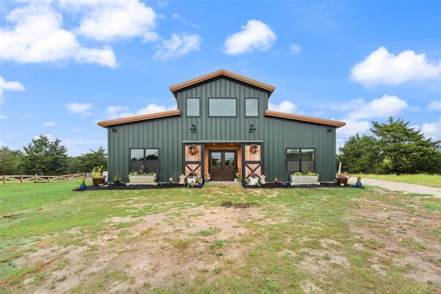 9924 NW County Road 2221, Barry, TX 75102