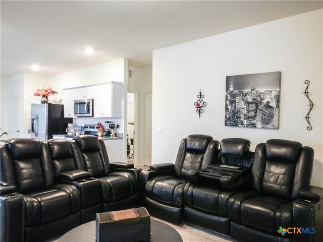 4814 Flying Hooves, San Antonio, TX 78222