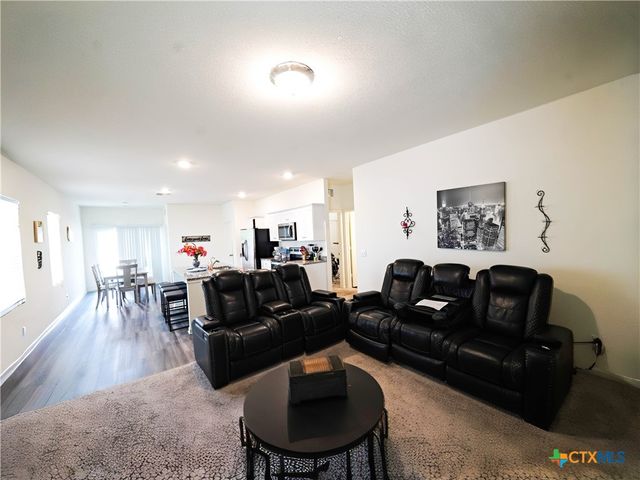 4814 Flying Hooves, San Antonio, TX 78222