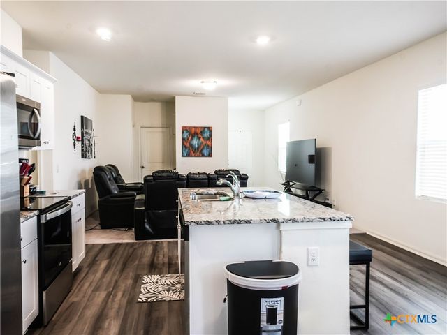 4814 Flying Hooves, San Antonio, TX 78222