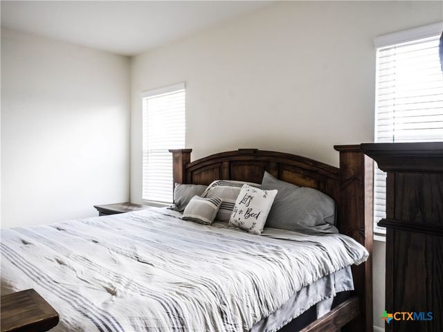 4814 Flying Hooves, San Antonio, TX 78222