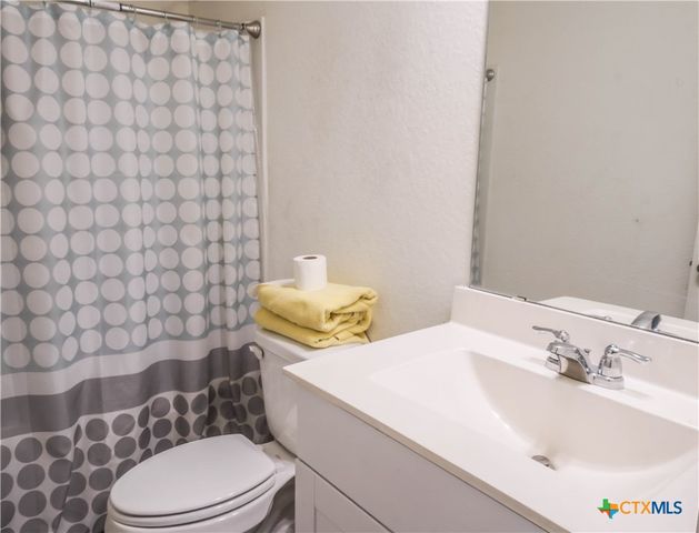 4814 Flying Hooves, San Antonio, TX 78222