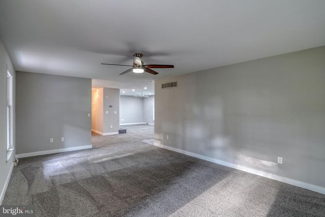 5 CROSSLEY DR, Dover, DE 19901