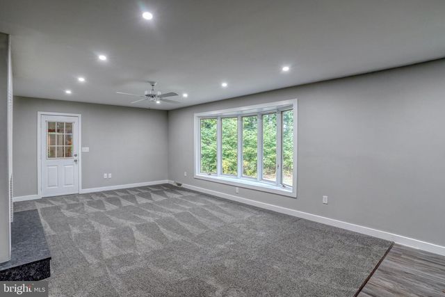 5 CROSSLEY DR, Dover, DE 19901