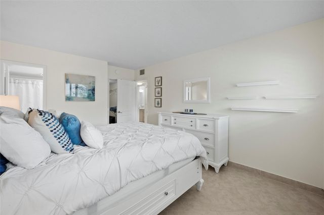 1340 NE 28TH Avenue 242, Pompano Beach, FL 33062