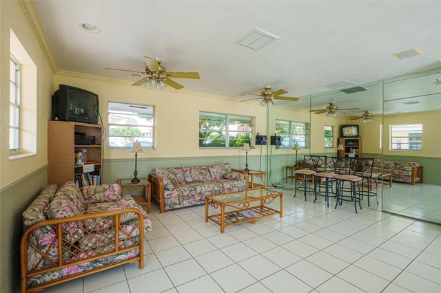1340 NE 28TH Avenue 242, Pompano Beach, FL 33062