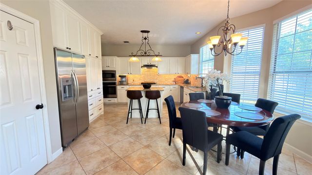 2212 Palm Lagoon Drive, League City, TX 77573