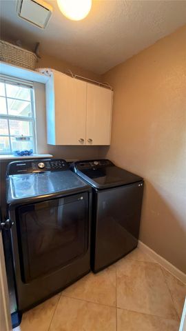 2212 Palm Lagoon Drive, League City, TX 77573