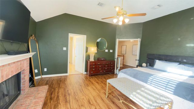 2212 Palm Lagoon Drive, League City, TX 77573