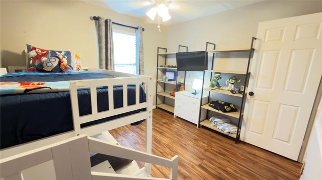 2212 Palm Lagoon Drive, League City, TX 77573