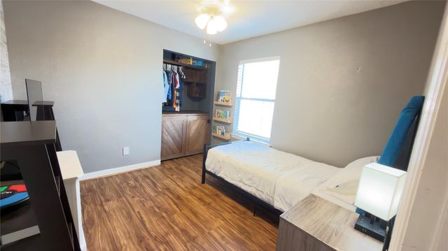 2212 Palm Lagoon Drive, League City, TX 77573