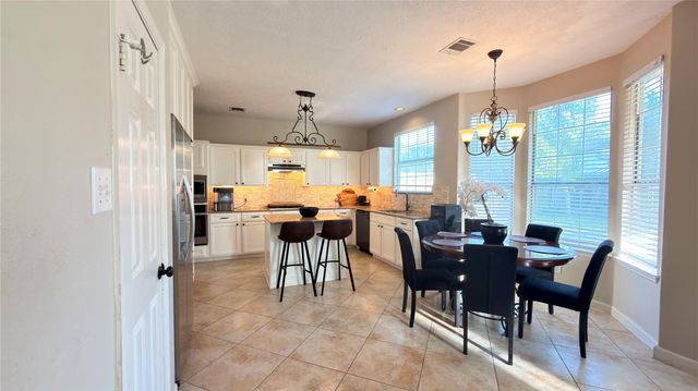 2212 Palm Lagoon Drive, League City, TX 77573