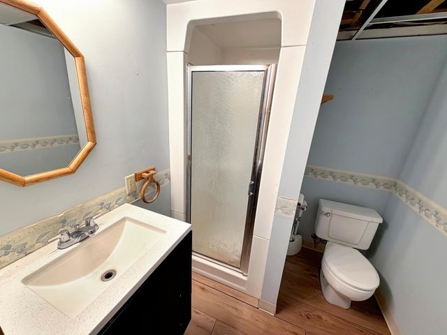 2208 5th Avenue SE, Willmar, MN 56201