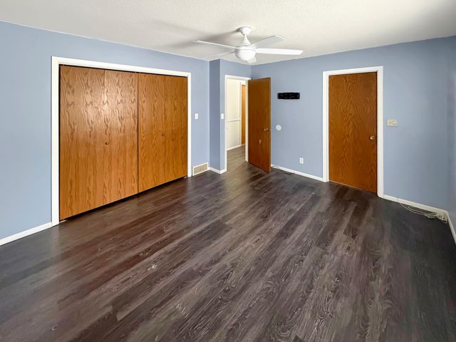 2208 5th Avenue SE, Willmar, MN 56201