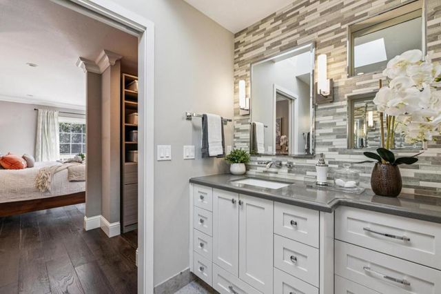 21685 Regnart Road, Cupertino, CA 95014