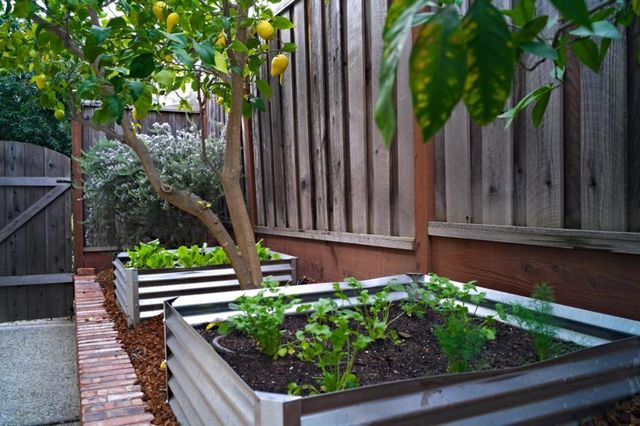 21685 Regnart Road, Cupertino, CA 95014