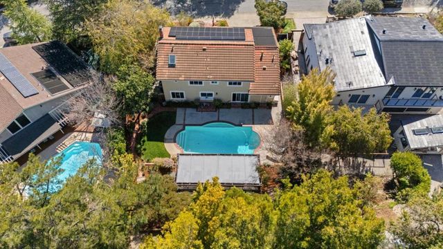 21685 Regnart Road, Cupertino, CA 95014