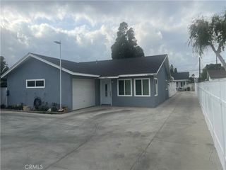 15057 Paddock, Los Angeles, CA 91342