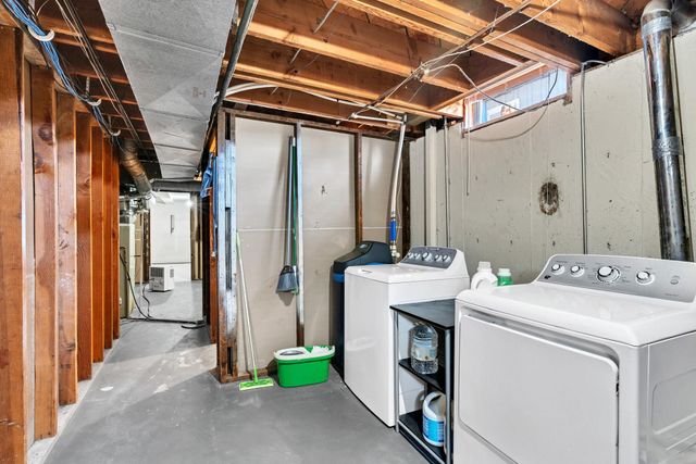 8121 E Lynwood St, Wichita, KS 67207