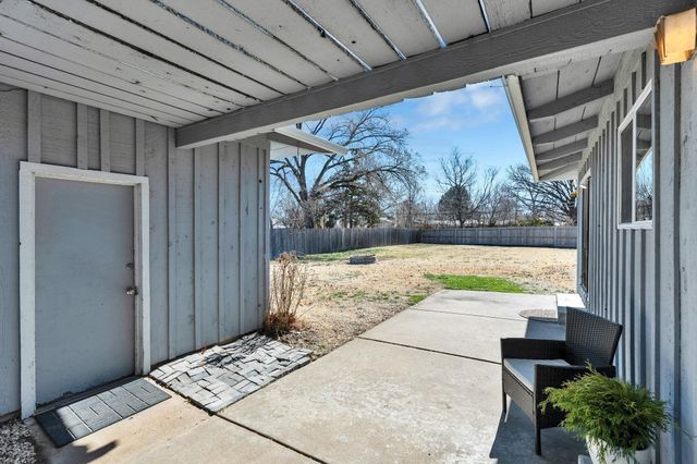 8121 E Lynwood St, Wichita, KS 67207