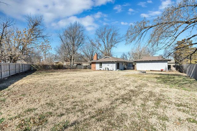 8121 E Lynwood St, Wichita, KS 67207