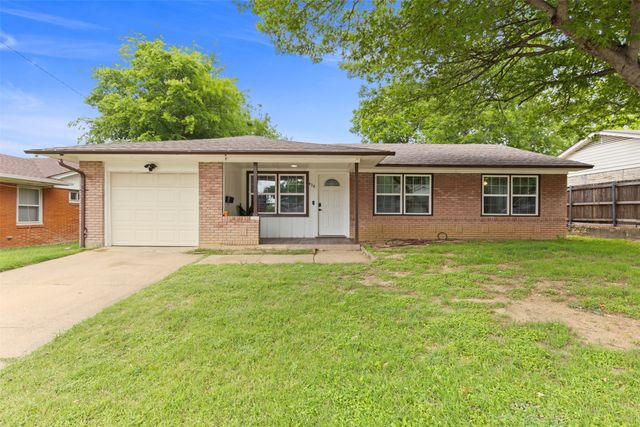 434 W Phillips Court, Grand Prairie, TX 75051