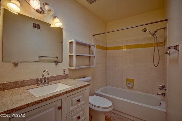 9420 E Speedway Blvd Unit 22, Tucson, AZ 85710