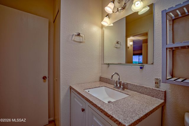 9420 E Speedway Blvd Unit 22, Tucson, AZ 85710