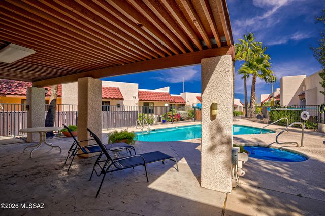 9420 E Speedway Blvd Unit 22, Tucson, AZ 85710