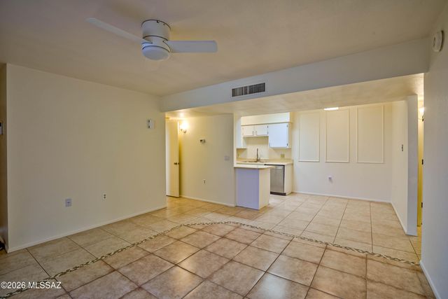 9420 E Speedway Blvd Unit 22, Tucson, AZ 85710
