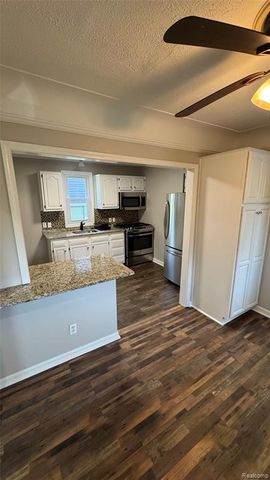 918 N Washington Avenue, Royal Oak, MI 48067