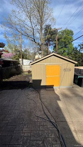 918 N Washington Avenue, Royal Oak, MI 48067