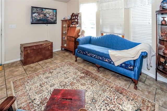 475 Thrush Drive 13, Big Bear City, CA 92315