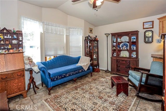 475 Thrush Drive 13, Big Bear City, CA 92315