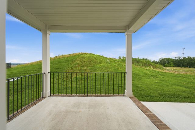 881 Joe Miller Drive, Hendersonville, TN 37075